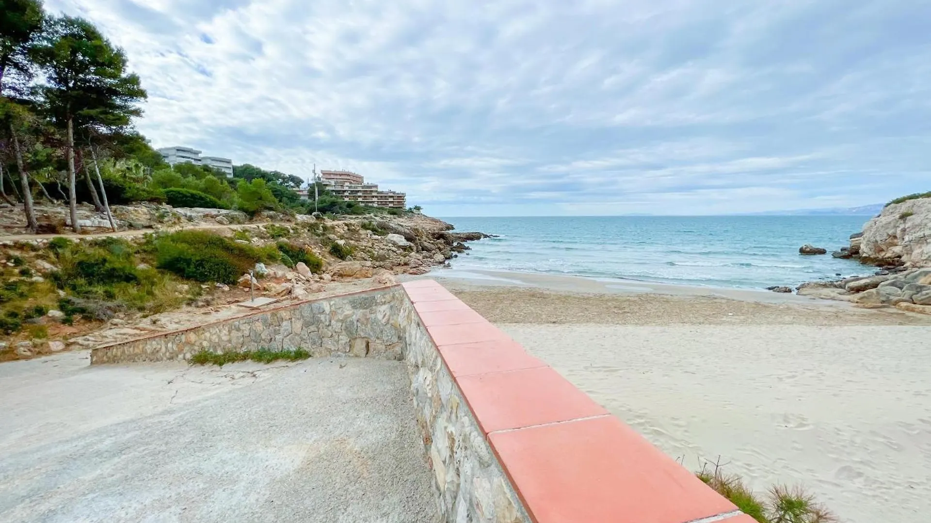 Apartment Cap Salou Salacia Beach Front Studio New