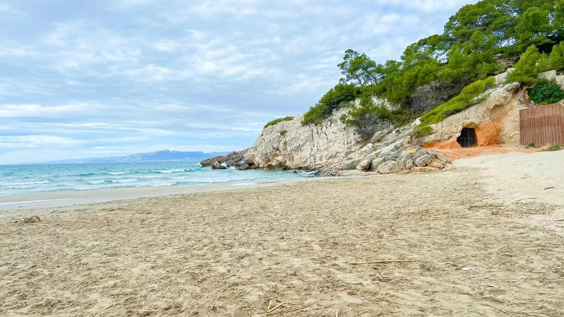 Apartment Cap Salou Salacia Beach Front Studio New Spain